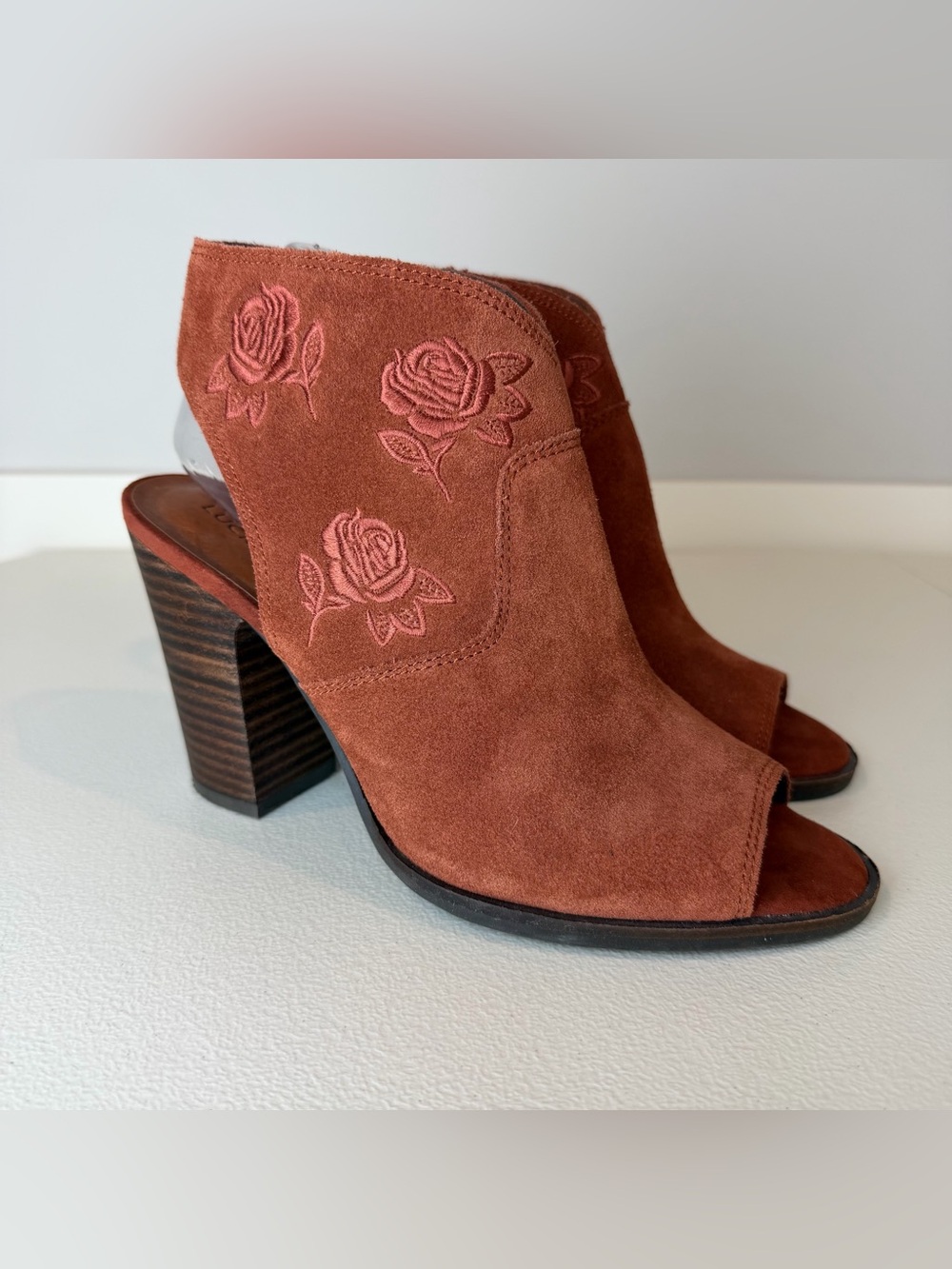 Lucky Brand Pink Brown Suede Floral Embroidery Listana Open Toe Booties Size 9.5